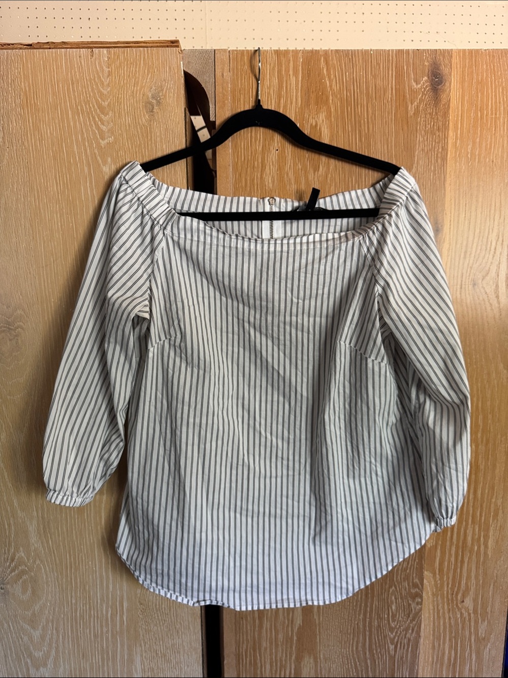 White House Black Market White and Gray Striped Off-Shoulder Blouse